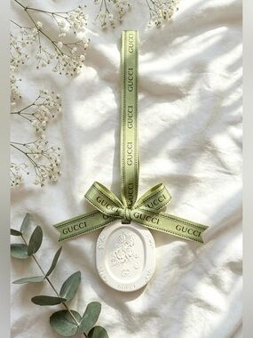 Floral Ornament with authentic Gucci Ribbon